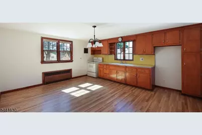 89 Ford Ave, Woodbridge Township, NJ 08863 - Photo 15