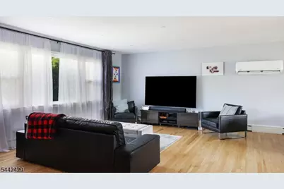 2101 Orchard Ter, Linden, NJ 07036 - Photo 7