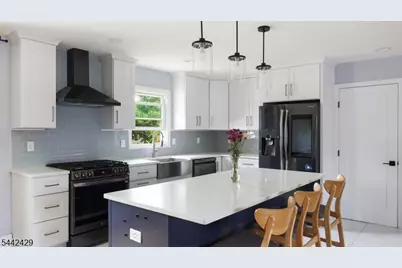2101 Orchard Ter, Linden, NJ 07036 - Photo 15