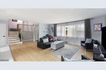 2101 Orchard Ter, Linden, NJ 07036 - Photo 11