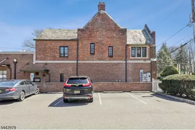 1 Laurel Place, Montclair, NJ 07043 - Photo 17