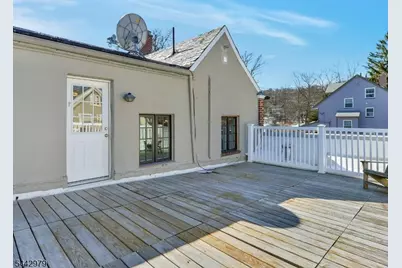 1 Laurel Place, Montclair, NJ 07043 - Photo 15