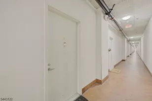 300 Communipaw Ave, Jersey City, NJ 07304 - Photo 17