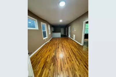 27 Alexander St, Newark, NJ 07106 - Photo 5