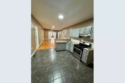 27 Alexander St, Newark, NJ 07106 - Photo 9