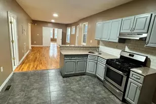 27 Alexander St, Newark, NJ 07106 - Photo 9