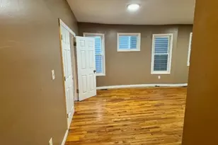 27 Alexander St, Newark, NJ 07106 - Photo 3