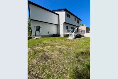 240 Atlantic Dr, Parsippany, NJ 07054 - Photo 25