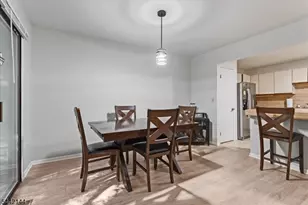 31 Lockley Ct, Wayne Twp., NJ 07470 - Photo 9