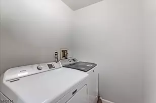 31 Lockley Ct, Wayne, NJ 07470 - Photo 21