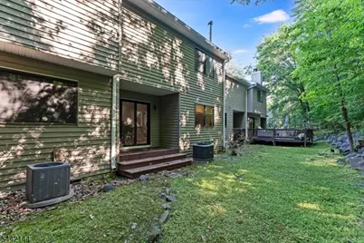31 Lockley Ct, Wayne Twp., NJ 07470 - Photo 21