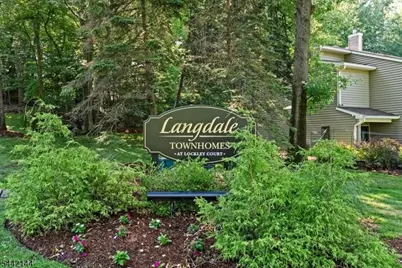 31 Lockley Ct, Wayne Twp., NJ 07470 - Photo 3
