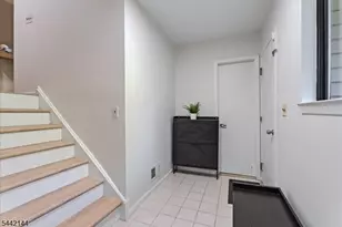 31 Lockley Ct, Wayne, NJ 07470 - Photo 5