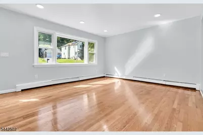 68-B Woodside Ave, Newton, NJ 07860 - Photo 9