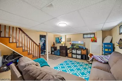 661 Palisade Rd, Union Township, NJ 07083 - Photo 29