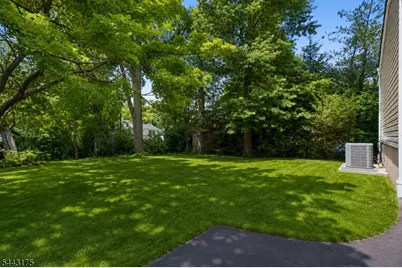 250 Milltown Rd, Springfield, NJ 07081 - Photo 23