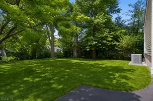 250 Milltown Rd, Springfield, NJ 07081 - Photo 23