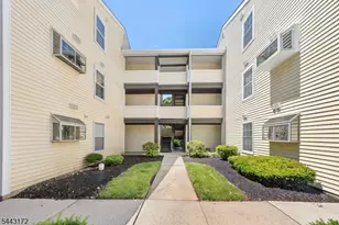 121 Country Club-, Union Township, NJ 07083 - Photo 29