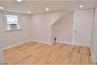 10 Ridgedale Ave, East Hanover Township, NJ 07936 - Photo 9