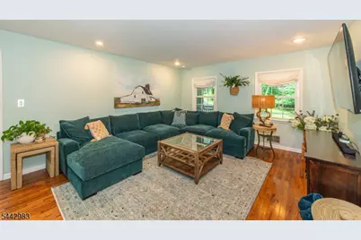 17 Hillcrest Dr, Randolph Township, NJ 07869 - Photo 21