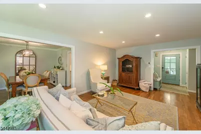 17 Hillcrest Dr, Randolph Township, NJ 07869 - Photo 9