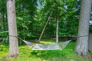 17 Hillcrest Dr, Randolph Township, NJ 07869 - Photo 43