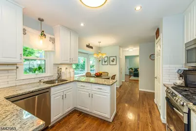 17 Hillcrest Dr, Randolph Township, NJ 07869 - Photo 13
