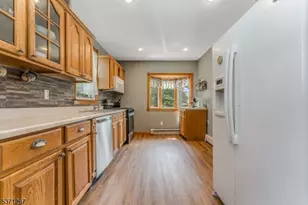 318 Marion Pl, Manville, NJ 08835 - Photo 11