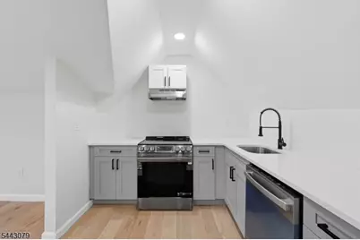 82 Grove St Unit 4, Montclair, NJ 07042 - Photo 5