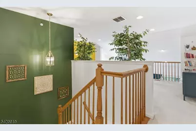 605 Donato Cir, Scotch Plains Township, NJ 07076 - Photo 13