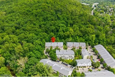 605 Donato Cir, Scotch Plains Township, NJ 07076 - Photo 27