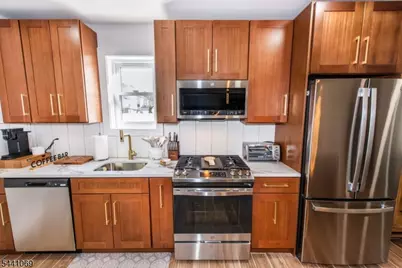 112 19th Ave, Irvington, NJ 07111 - Photo 7