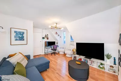 23 S 17th St, East Orange, NJ 07018 - Photo 3