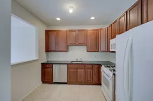 26 DeCroce Ct, Parsippany, NJ 07054 - Photo 11