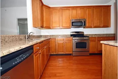 3 Bedrock Ct A3, Woodland Park, NJ 07424 - Photo 5