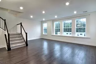 702 Parkview Ln, Rockaway Township, NJ 07866 - Photo 7