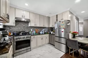 12 Bender Pl, Cliffside Park, NJ 07010 - Photo 7