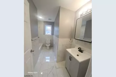 388 S 9th St #2, Newark, NJ 07103 - Photo 5