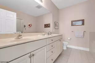 5107 Enclave Cir, Franklin Township, NJ 08873 - Photo 15