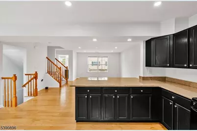 8 Alfred Ave, Franklin Township, NJ 08873 - Photo 11