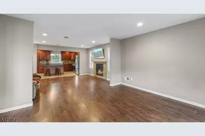 431 Raritan Rd, Linden, NJ 07036 - Photo 11