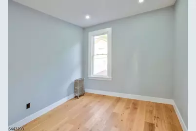 25 Wolf Pl, Irvington, NJ 07111 - Photo 13