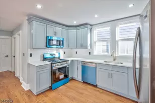 25 Wolf Pl, Irvington, NJ 07111 - Photo 23