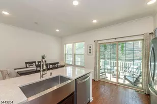 90 Albert Ct, Randolph Township, NJ 07869 - Photo 13