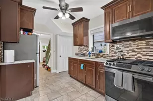 616 W 4th St, Plainfield, NJ 07060 - Photo 9
