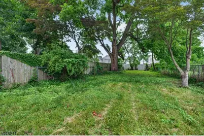 616 W 4th St, Plainfield, NJ 07060 - Photo 15