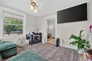 616 W 4th St, Plainfield, NJ 07060 - Photo 5