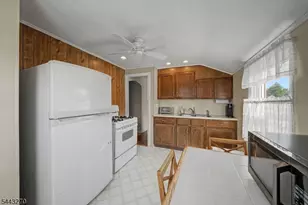 131 18th Ave, Elmwood Park, NJ 07407 - Photo 11