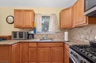 324 Ralph St, Franklin Township, NJ 08873 - Photo 13