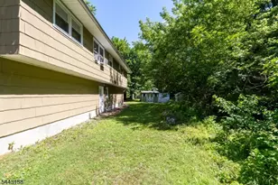 102 Andover Sparta Rd, Andover Township, NJ 07860 - Photo 7